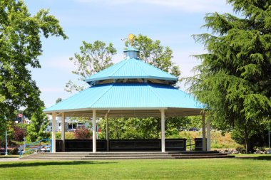 Pavilions & Outdoor Structures (6)